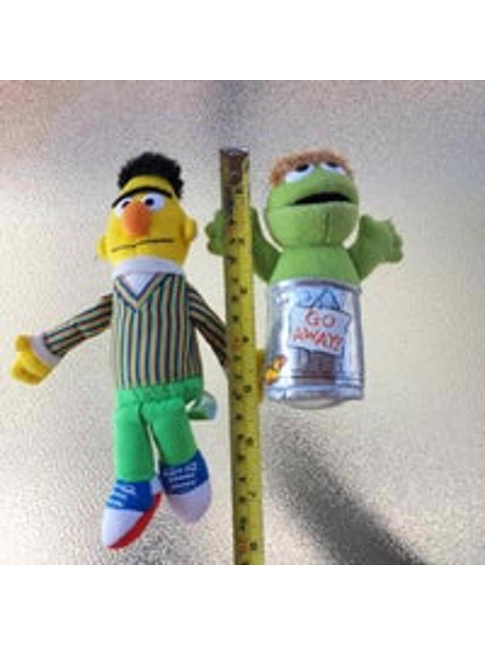 Sesame Street Plush Lot of 7 Elmo and Friends Plushes - Picture 3 of 12